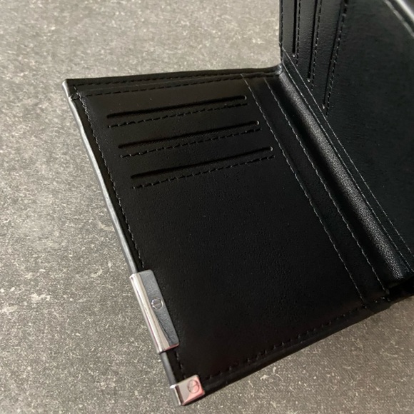 Brand new The Avengers wallet - Picture 2 of 4